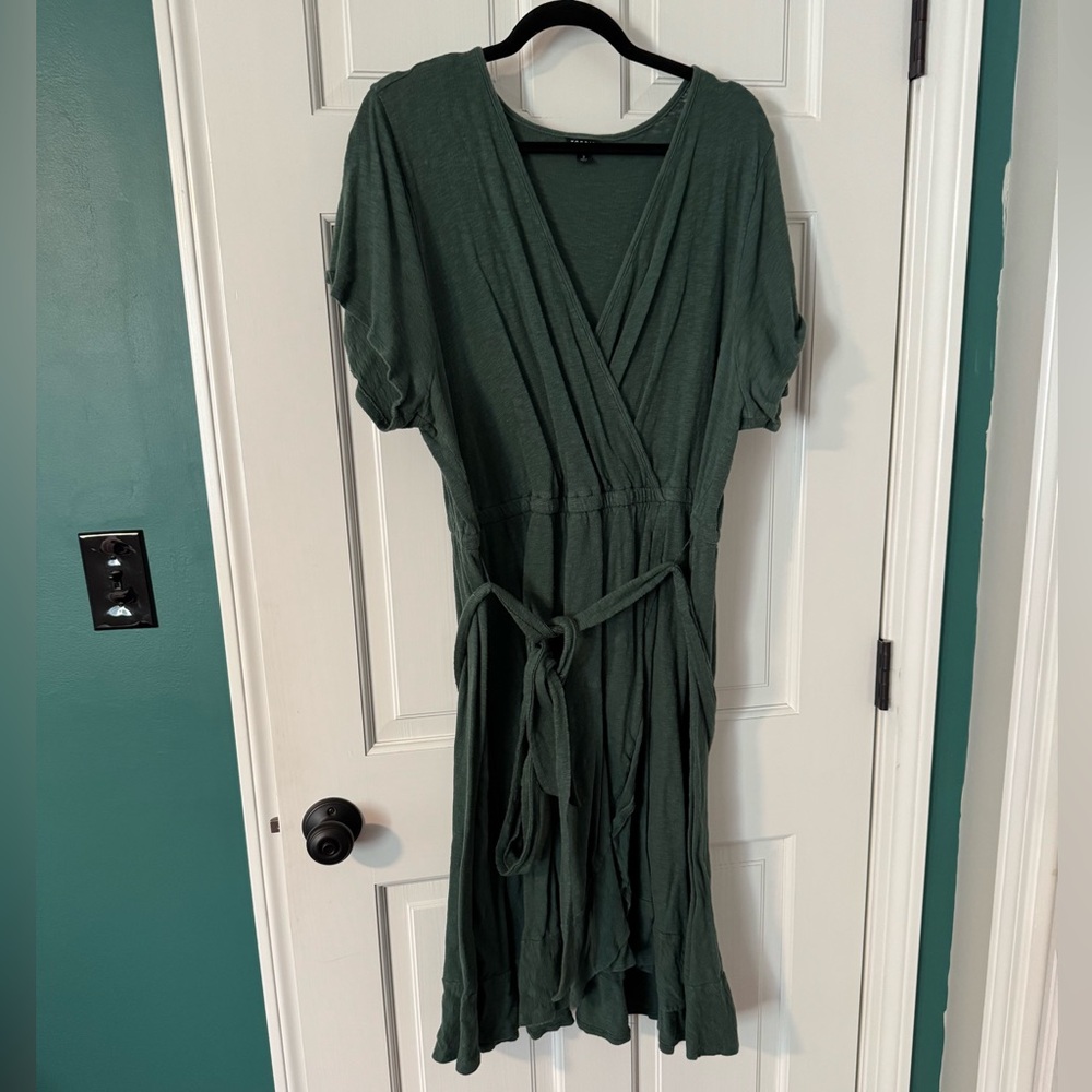 Elegant Green Wrap Dress